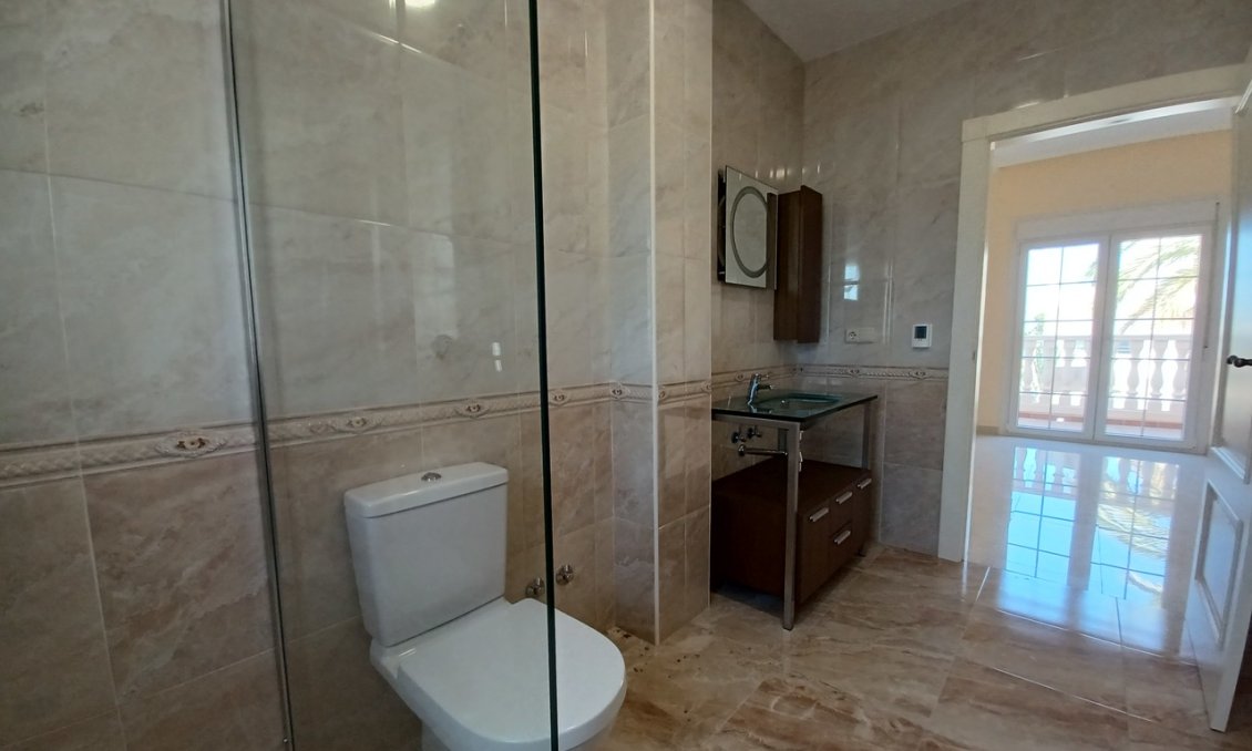 Wiederverkauf - Villa -
Cabo Roig - Costa Blanca