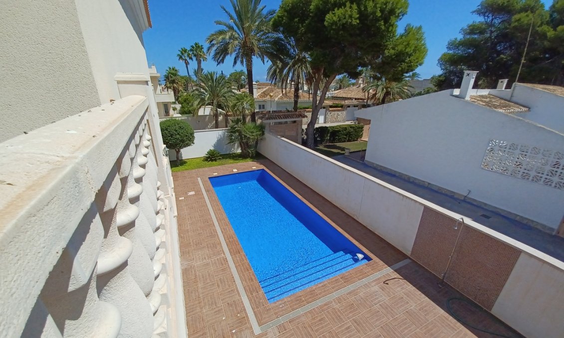 Wiederverkauf - Villa -
Cabo Roig - Costa Blanca