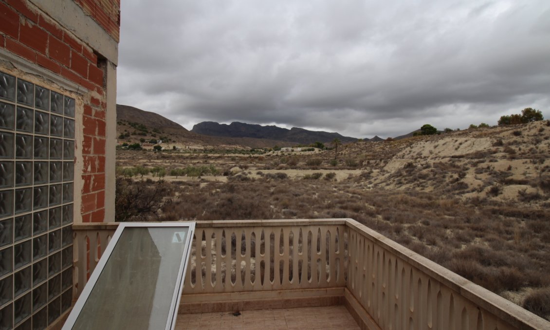 Segunda mano - Villa -
Fortuna - Inland