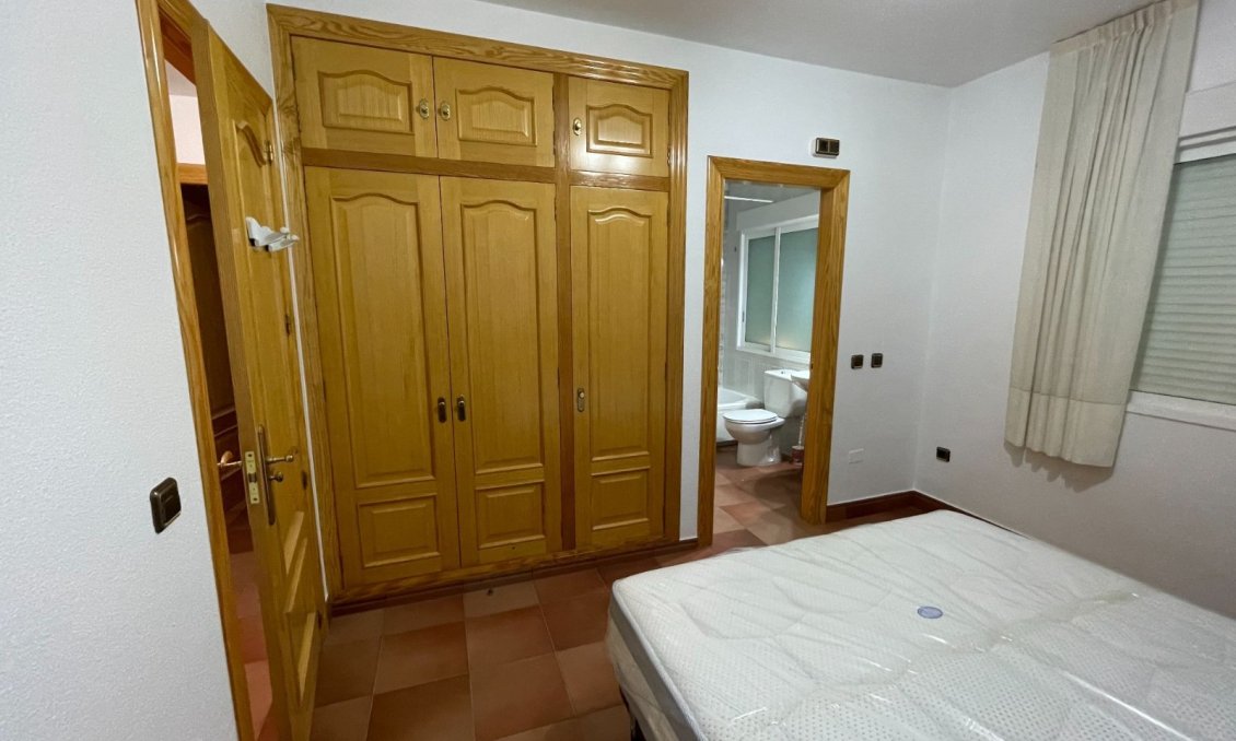 Resale - Villa -
Murcia - Inland