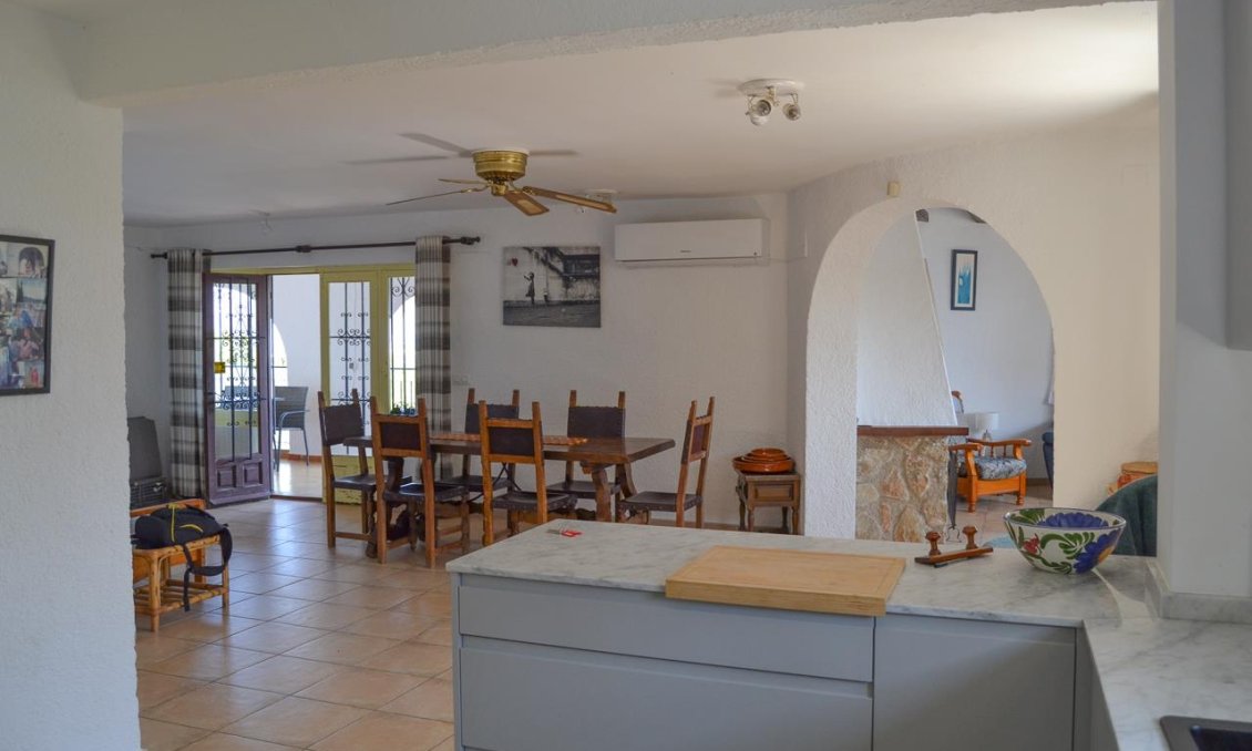 Segunda mano - Villa -
Pedreguer - Inland