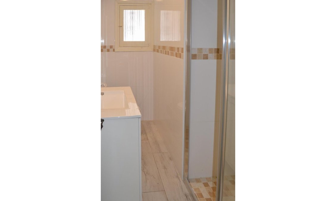 Segunda mano - Villa -
Pedreguer - Inland
