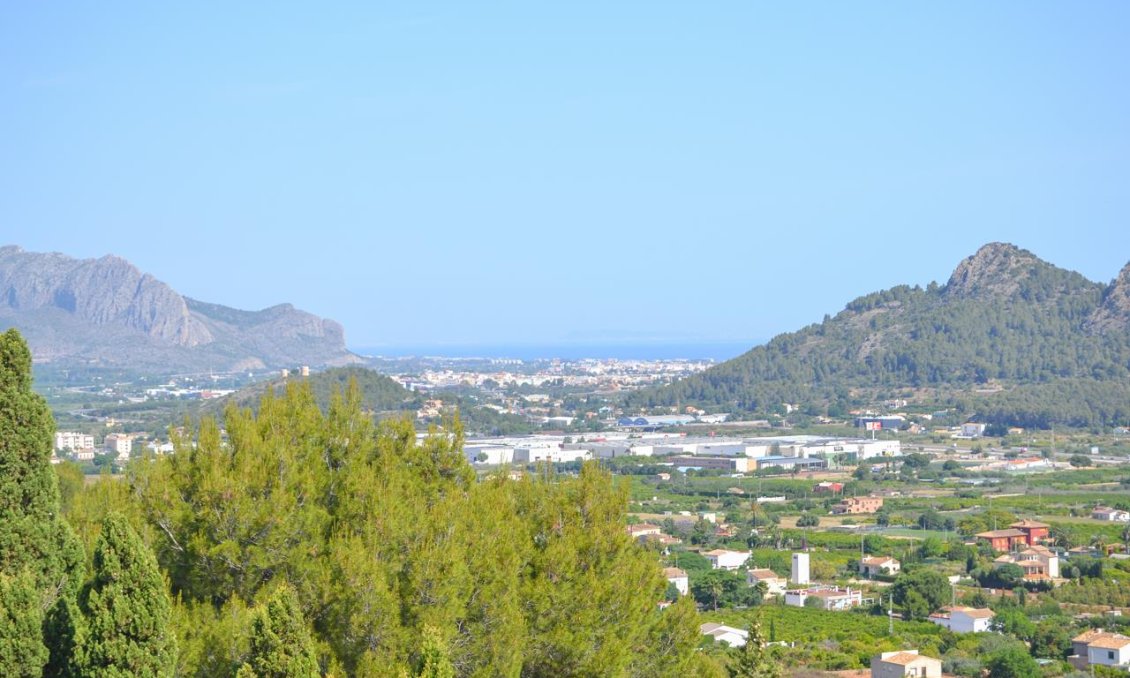 Segunda mano - Villa -
Pedreguer - Inland