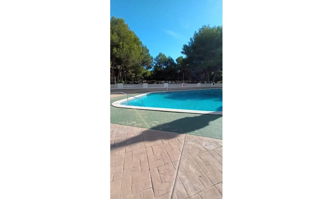 Wiederverkauf - Wohnung -
Orihuela Costa - Campoamor