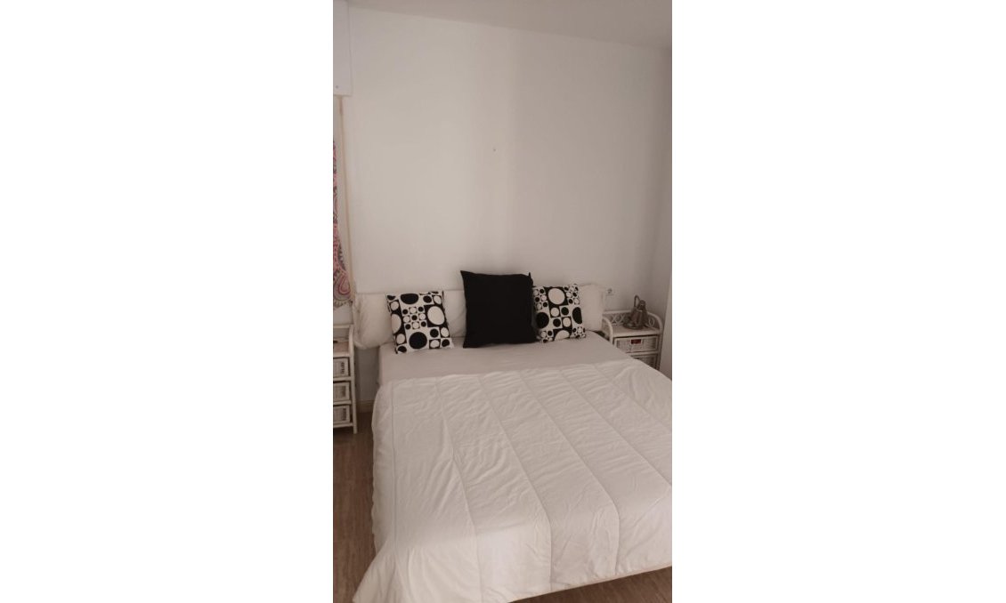 Wiederverkauf - Wohnung -
Orihuela Costa - Campoamor