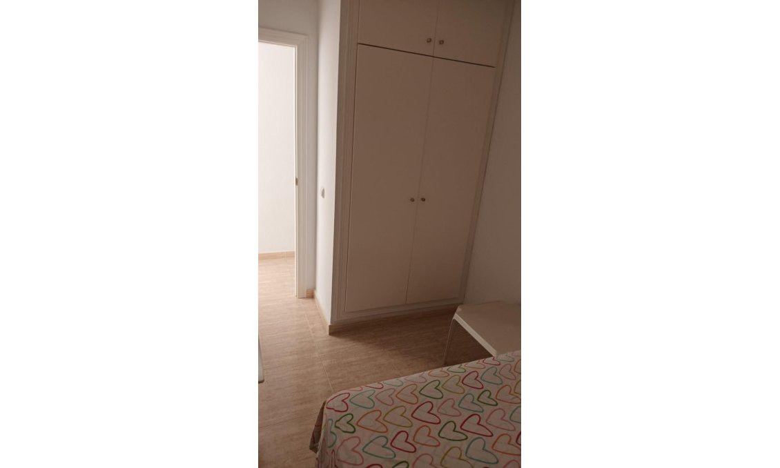 Wiederverkauf - Wohnung -
Orihuela Costa - Campoamor