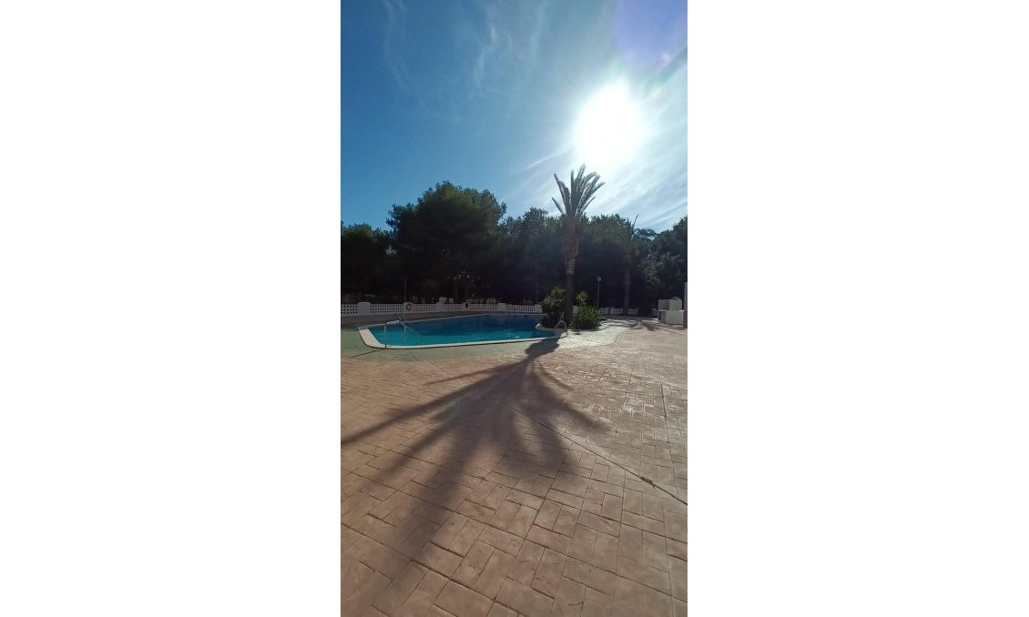 Wiederverkauf - Wohnung -
Orihuela Costa - Campoamor