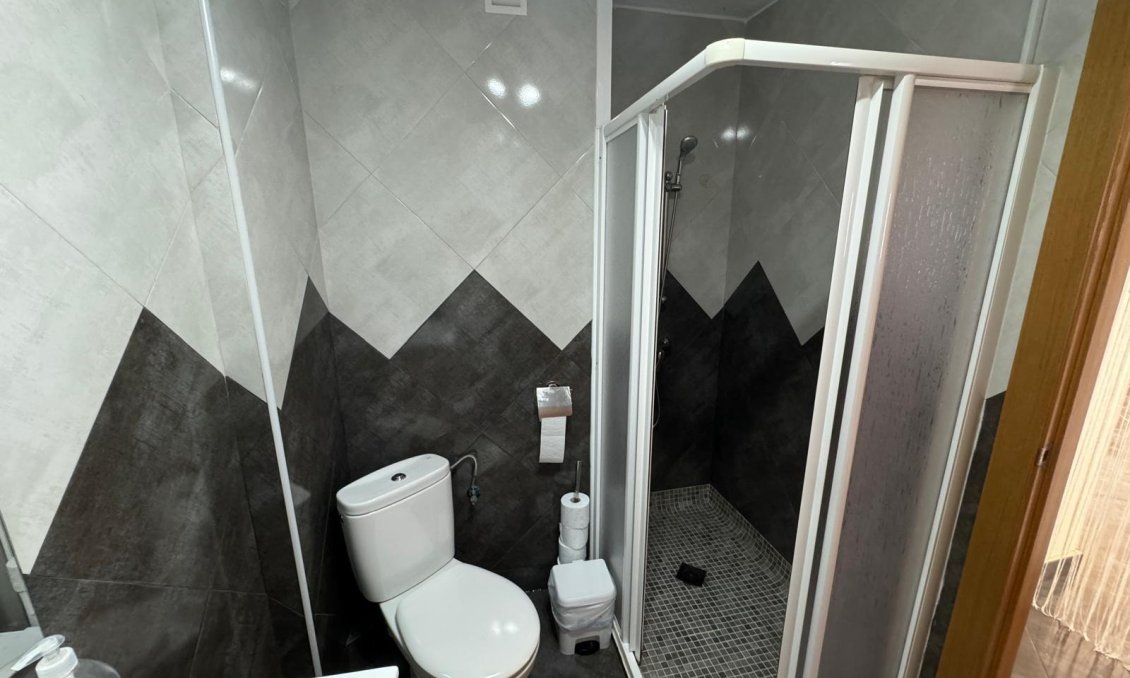 Segunda mano - Apartamento -
Torrevieja - Playa del Cura