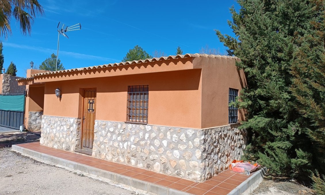 Segunda mano - Villa -
Yecla - Inland