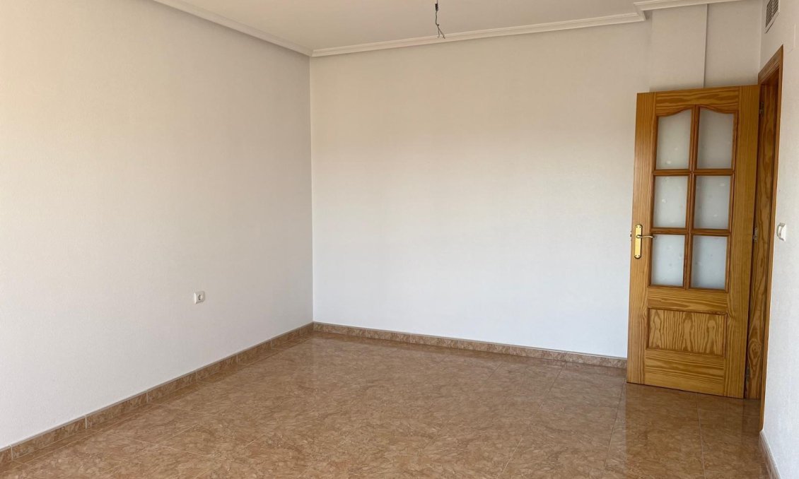 Wiederverkauf - Wohnung -
Almoradí