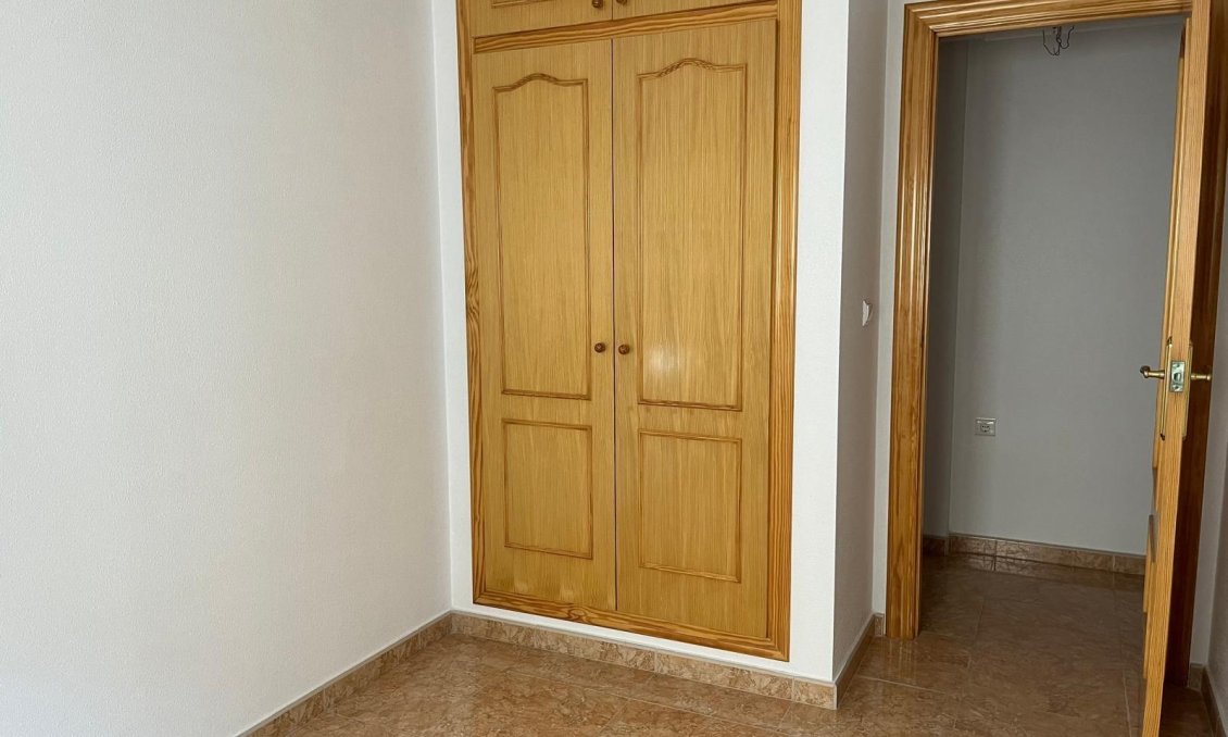 Wiederverkauf - Wohnung -
Almoradí