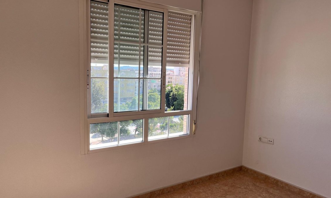 Wiederverkauf - Wohnung -
Almoradí