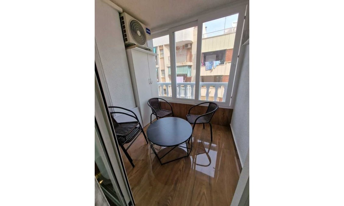 Segunda mano - Apartamento -
Torrevieja - Costa Blanca