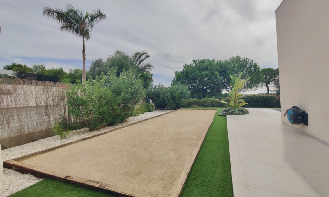 Segunda mano - Villa -
Las Colinas Golf - Costa Blanca