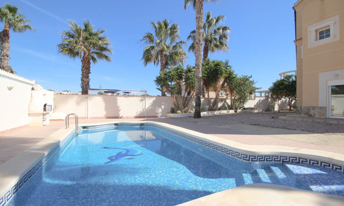 Segunda mano - Villa -
La Zenia - Costa Blanca