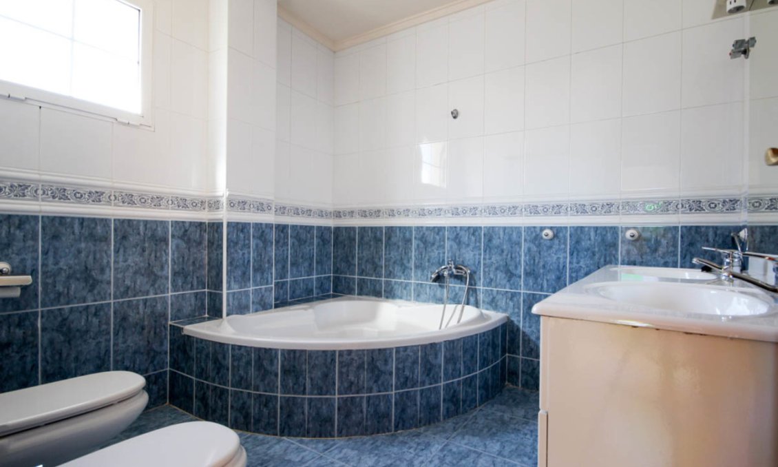 Segunda mano - Villa -
La Zenia - Costa Blanca