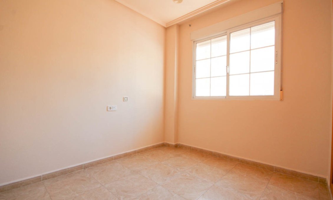 Segunda mano - Villa -
La Zenia - Costa Blanca