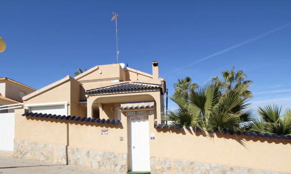 Segunda mano - Villa -
La Zenia - Costa Blanca