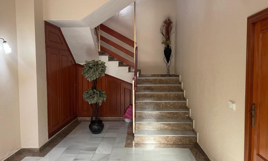 Segunda mano - Apartamento -
Torrevieja - Centro