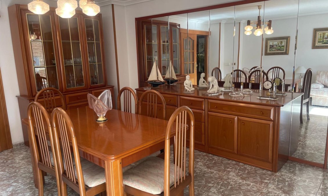 Segunda mano - Apartamento -
Torrevieja - Centro