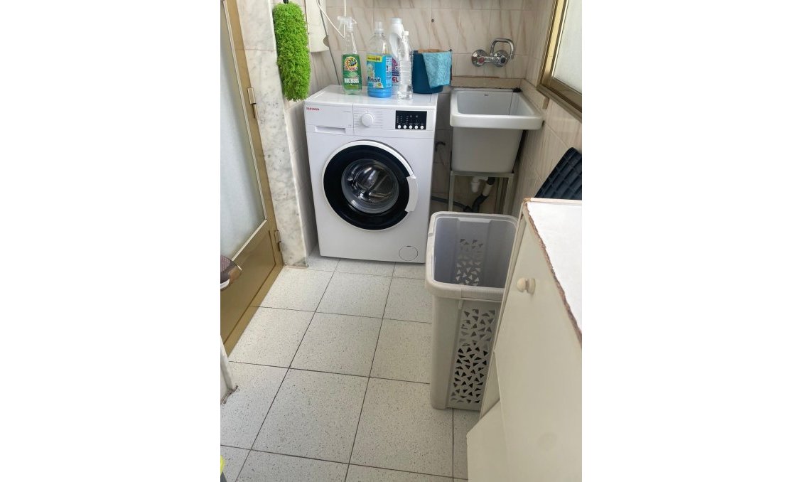 Segunda mano - Apartamento -
Torrevieja - Centro