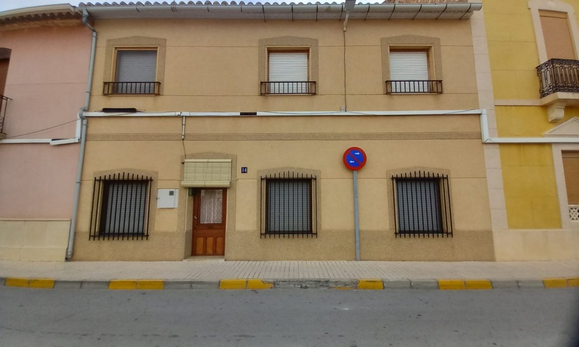 Segunda mano - Town House -
Algueña - Inland