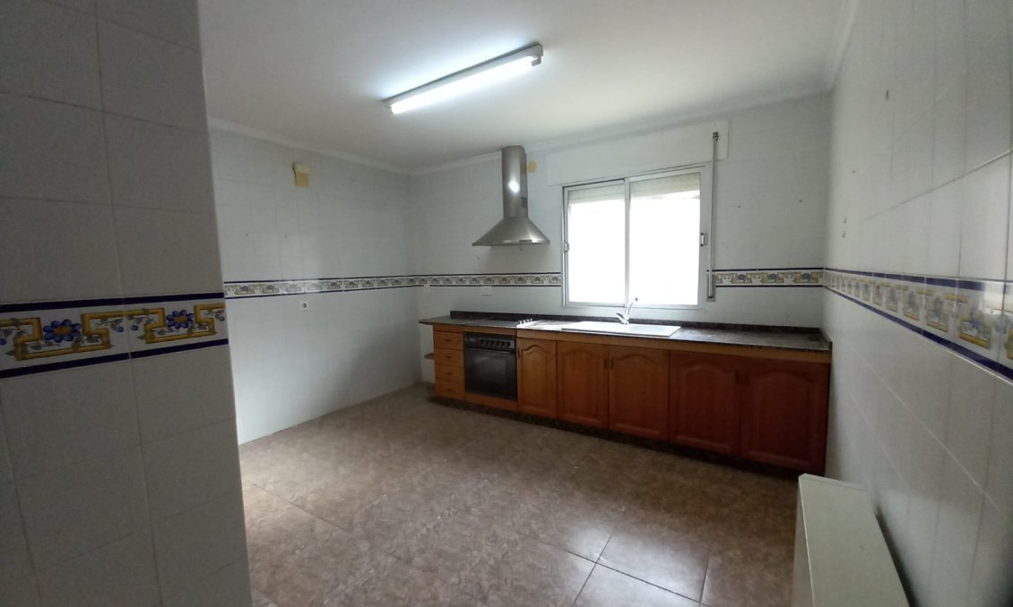 Segunda mano - Town House -
Algueña - Inland
