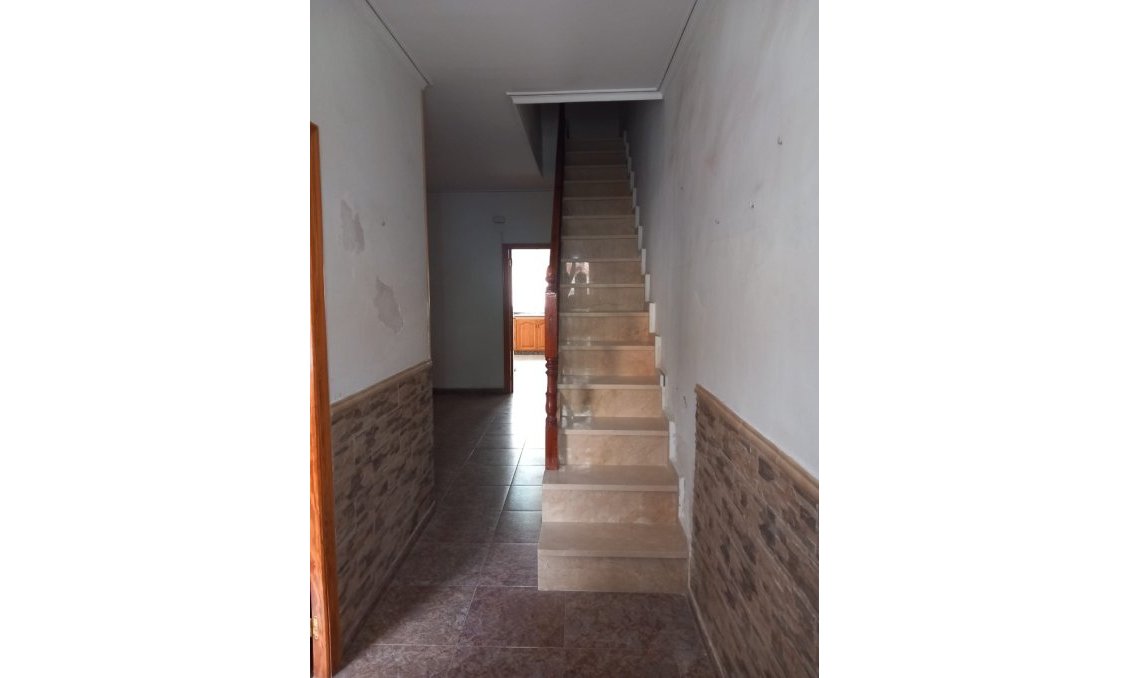 Segunda mano - Town House -
Algueña - Inland