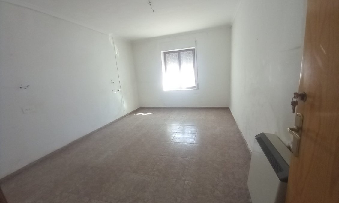 Segunda mano - Town House -
Algueña - Inland