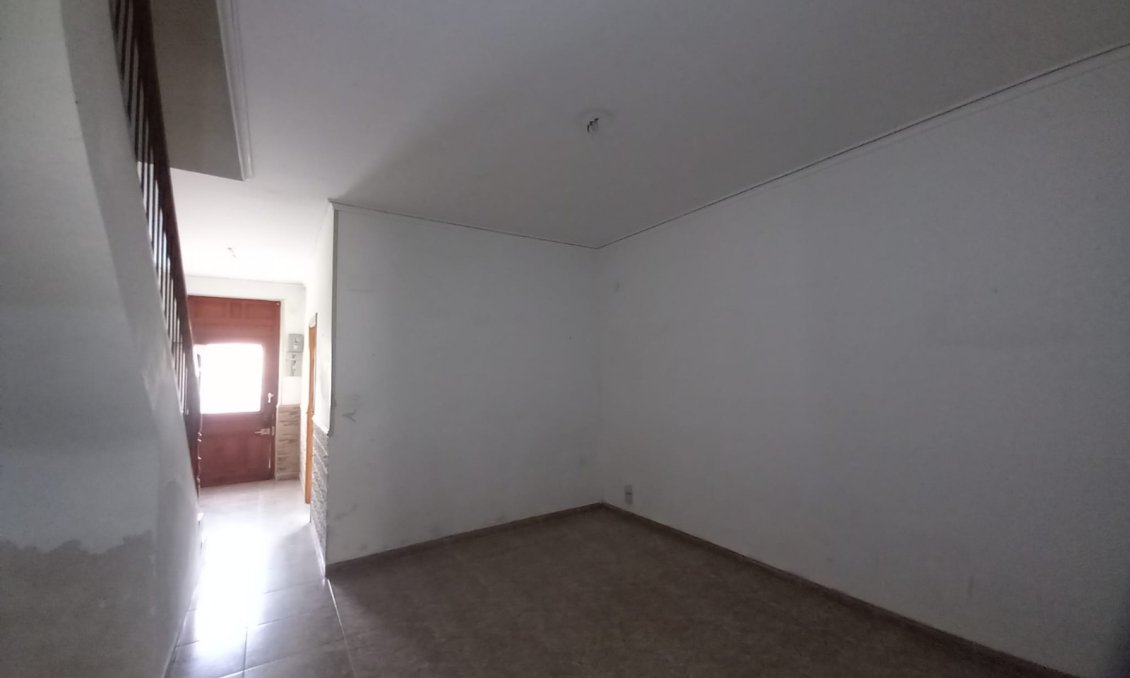 Segunda mano - Town House -
Algueña - Inland