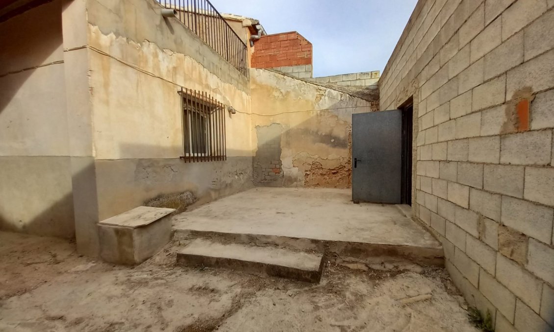 Segunda mano - Town House -
Algueña - Inland