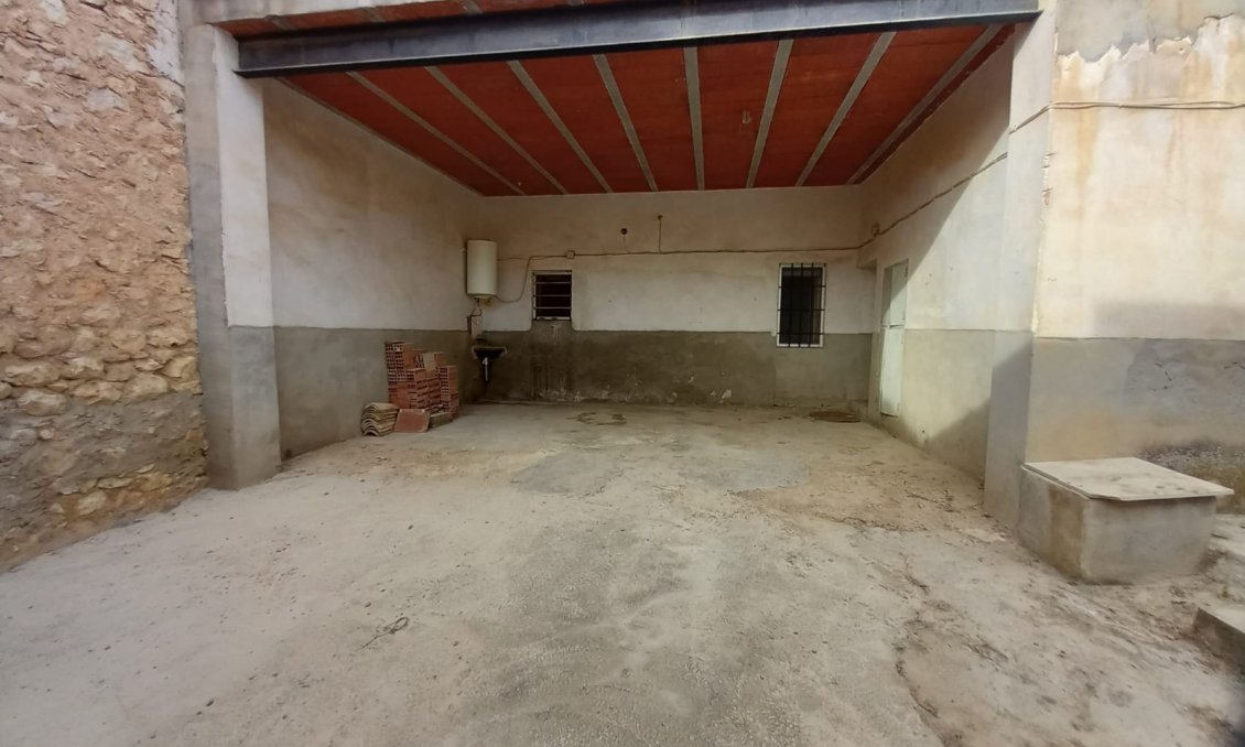 Segunda mano - Town House -
Algueña - Inland