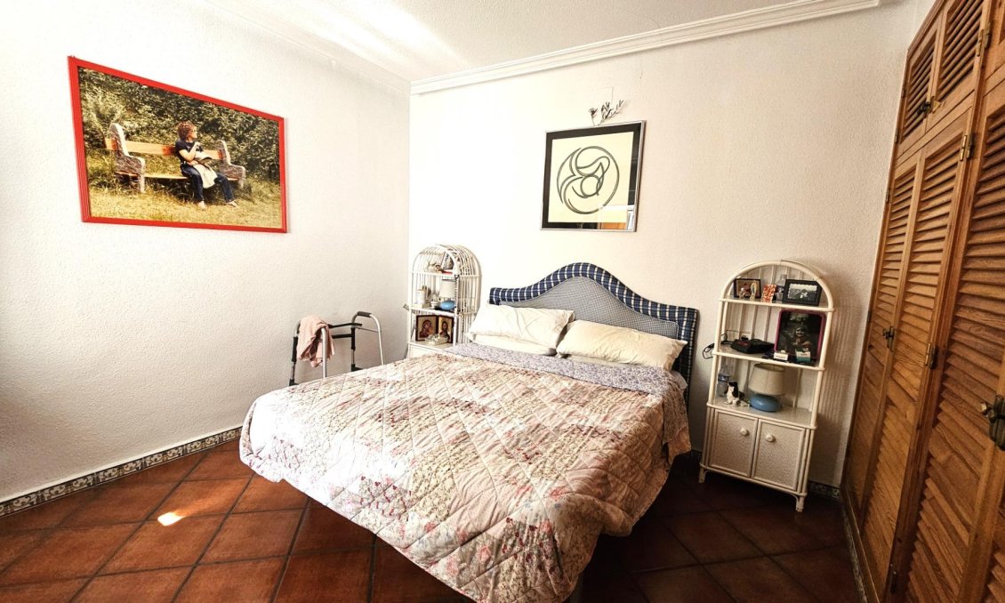 Segunda mano - Villa -
Torrevieja - San Luis