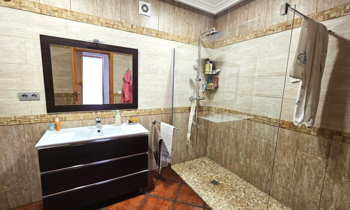 Segunda mano - Villa -
Torrevieja - San Luis