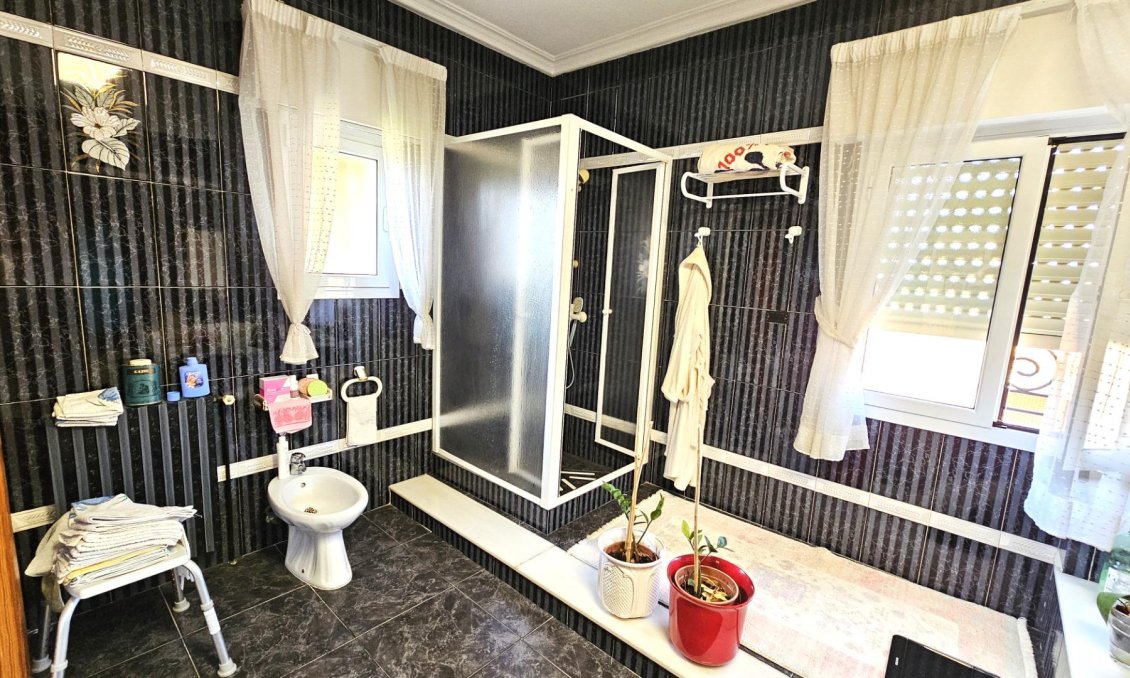 Segunda mano - Villa -
Torrevieja - San Luis