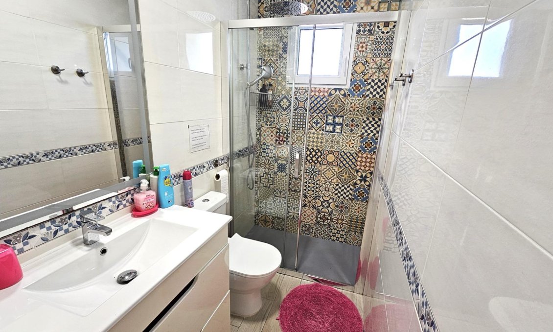 Segunda mano - Villa -
Torrevieja - San Luis