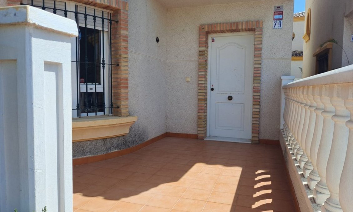 Segunda mano - Villa -
Los Montesinos - Costa Blanca