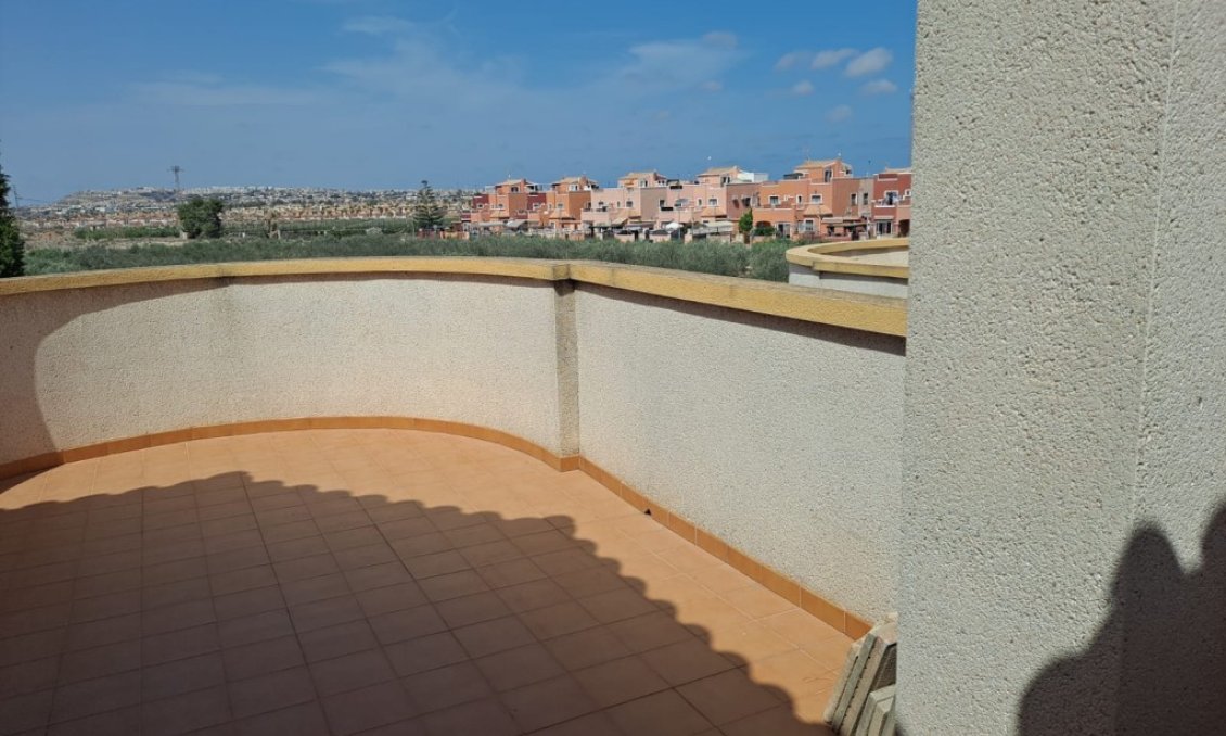 Segunda mano - Villa -
Los Montesinos - Costa Blanca
