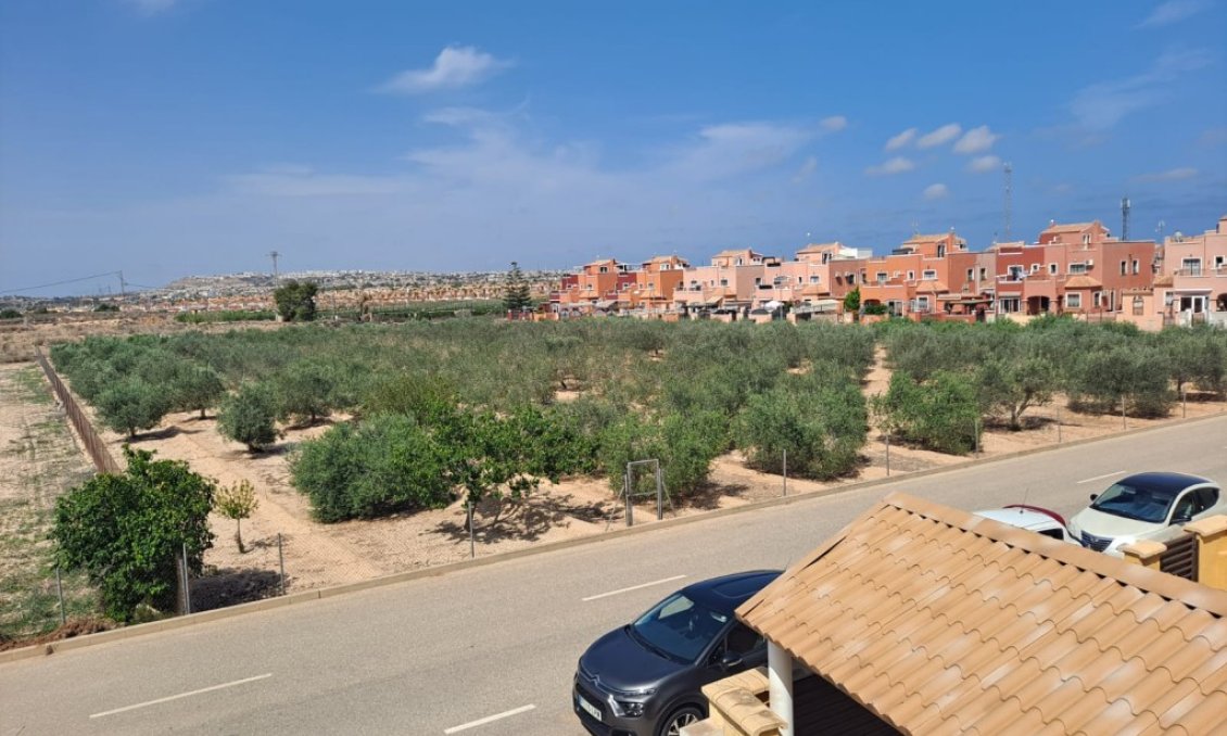 Segunda mano - Villa -
Los Montesinos - Costa Blanca