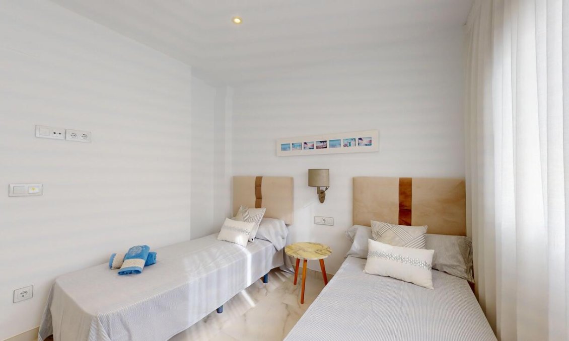 Segunda mano - Villa -
Playa Honda - Costa Calida