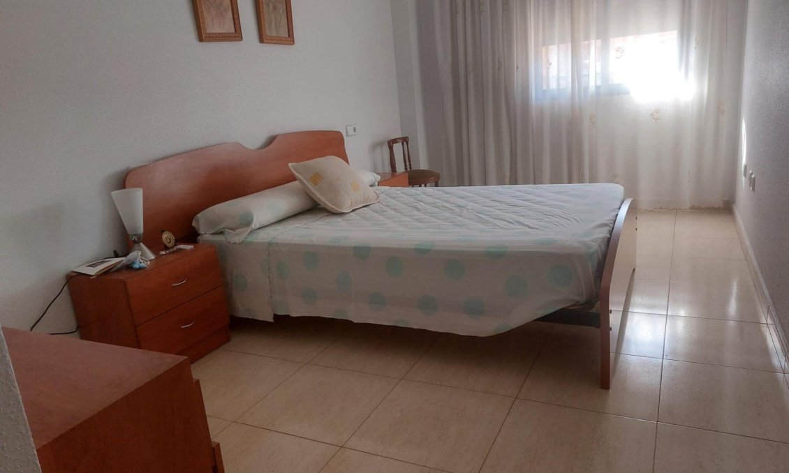 Segunda mano - Apartamento -
Orihuela - Zona Centro