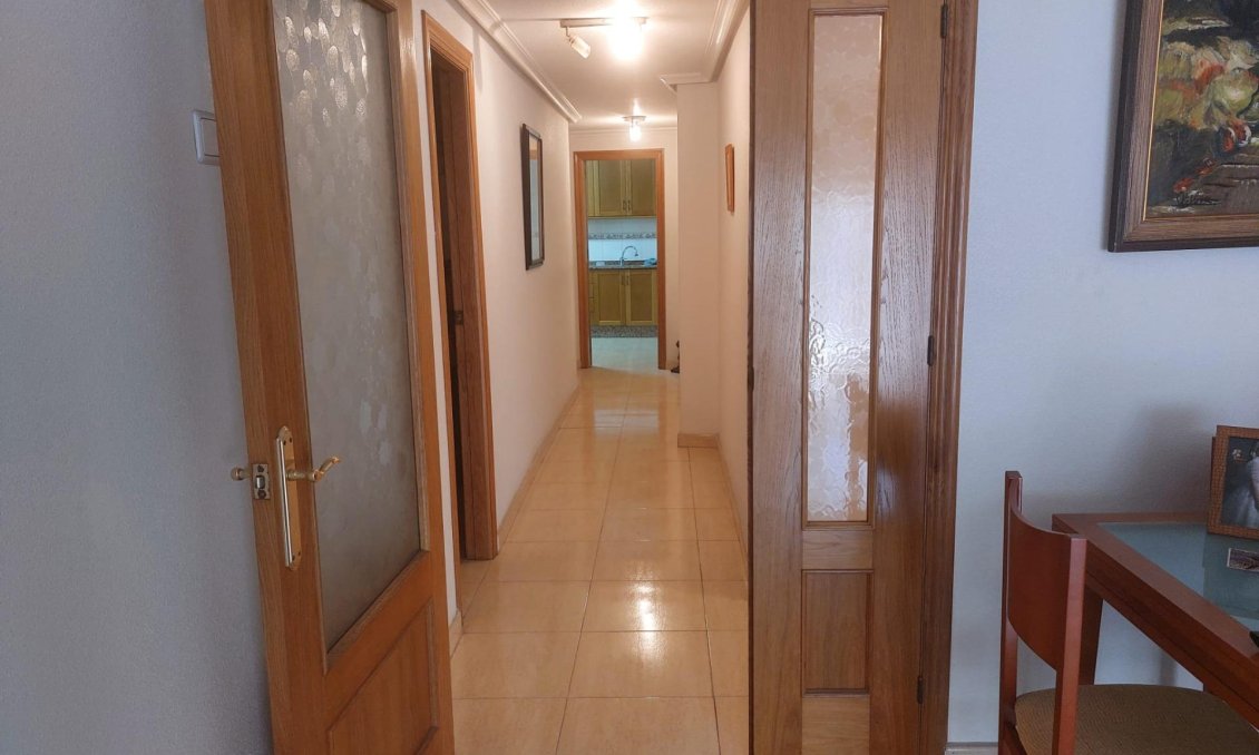 Segunda mano - Apartamento -
Orihuela - Zona Centro
