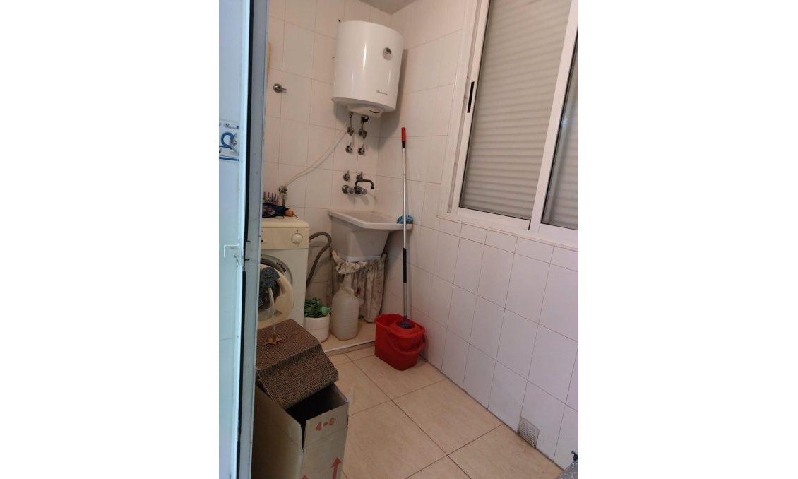 Segunda mano - Apartamento -
Orihuela - Zona Centro