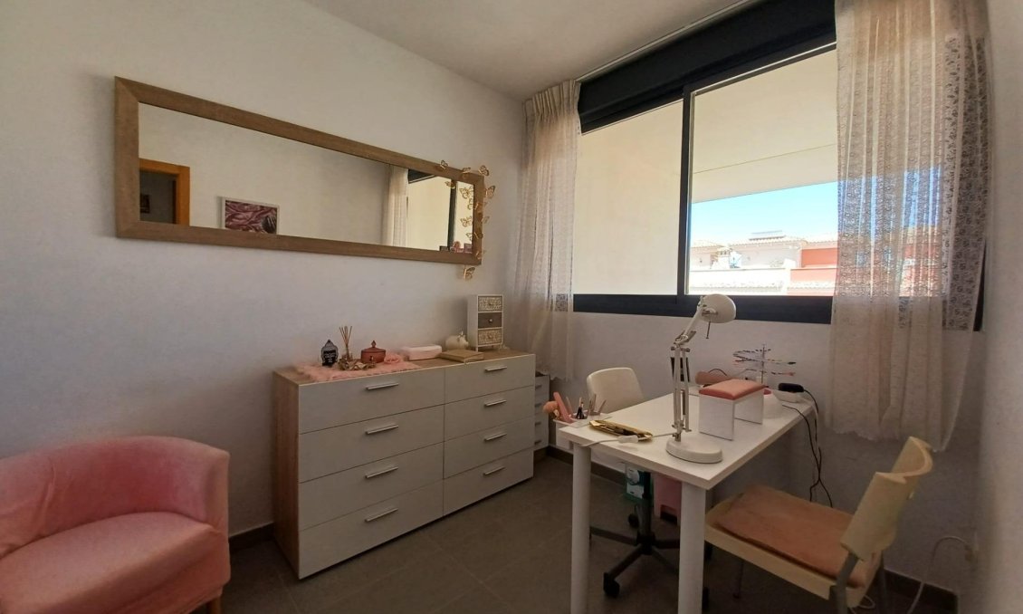 Segunda mano - Apartamento -
Orihuela Costa - Los Dolses