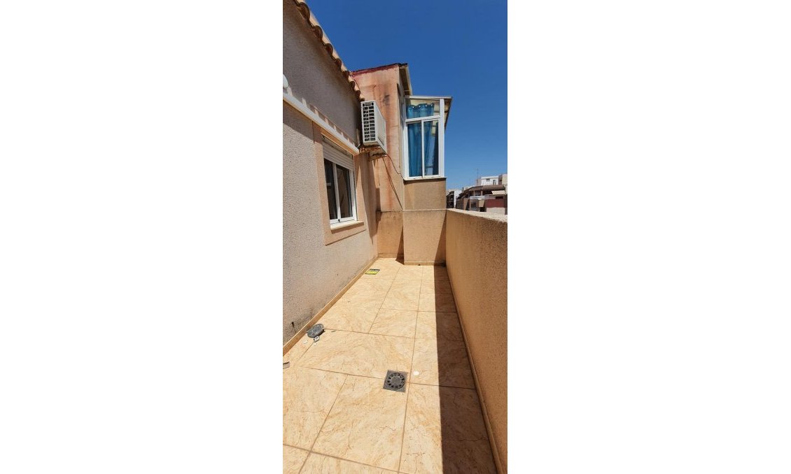 Segunda mano - Ático -
Torrevieja - Centro