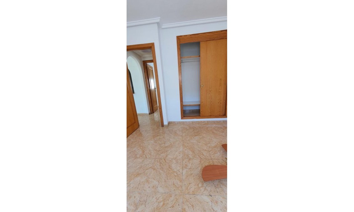Segunda mano - Ático -
Torrevieja - Centro