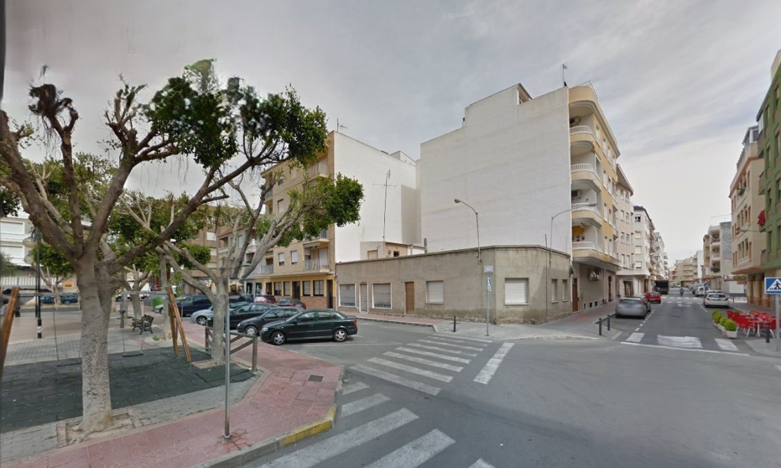 Wiederverkauf - Town House -
Guardamar del Segura - Costa Blanca