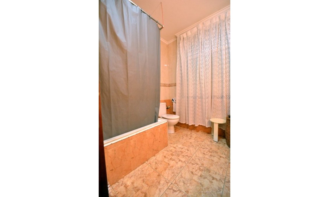 Wiederverkauf - Town House -
Guardamar del Segura - Costa Blanca