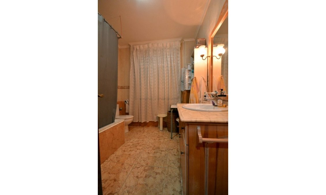 Wiederverkauf - Town House -
Guardamar del Segura - Costa Blanca