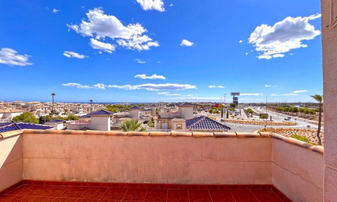 Segunda mano - Villa -
La Zenia - Costa Blanca